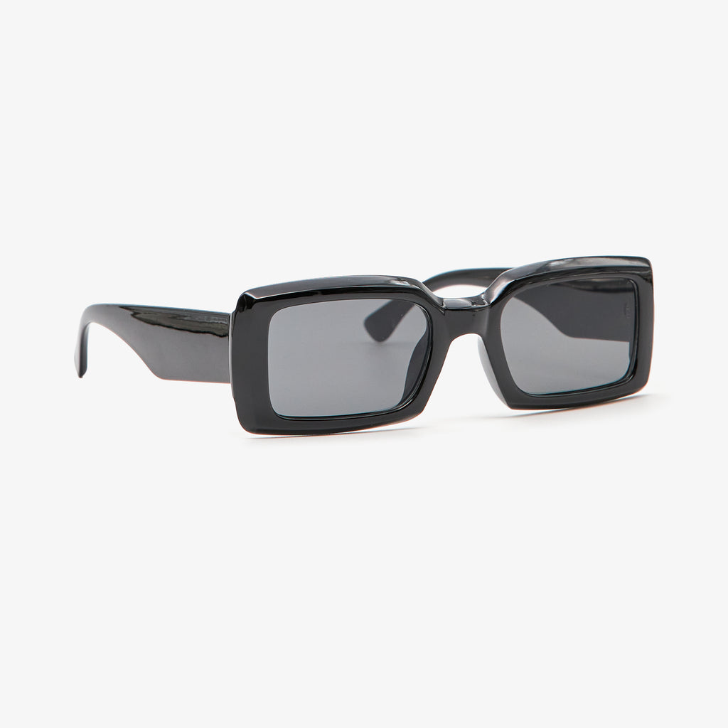 Vivienne- Black